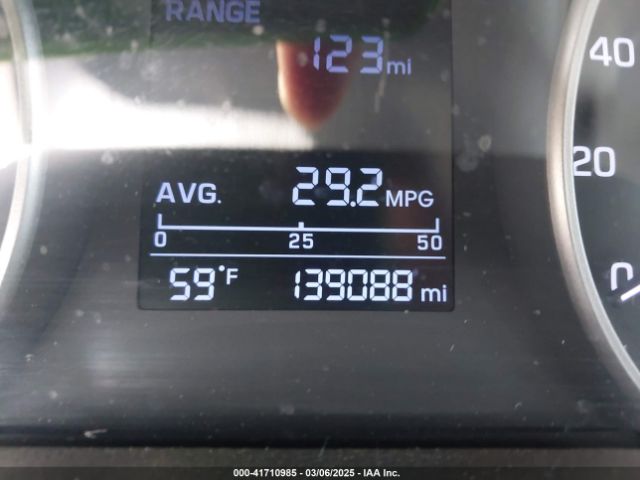 5NPD74LF9HH146142 Hyundai ELANTRA SE