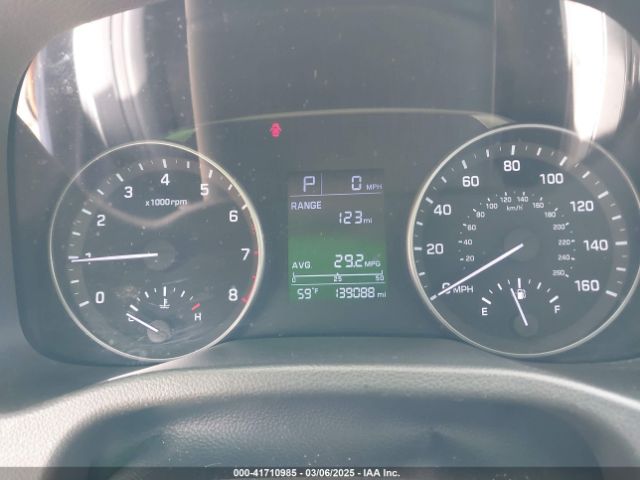 5NPD74LF9HH146142 Hyundai ELANTRA SE