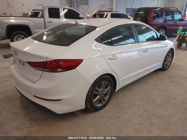 5NPD84LF5JH363092 Hyundai ELANTRA SEL