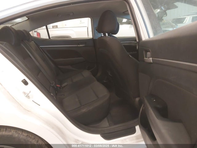 5NPD84LF5JH363092 Hyundai ELANTRA SEL