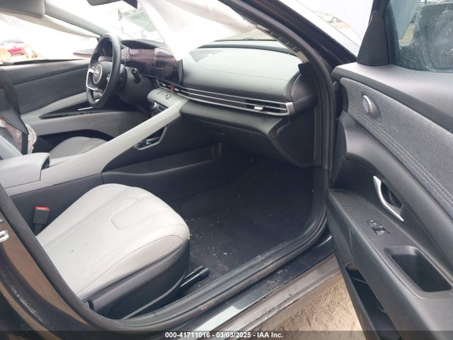 5NPLP4AG5MH013069 Hyundai Elantra Limited