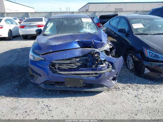 JF1GUABC9R8323581 Subaru Impreza Base 5-door