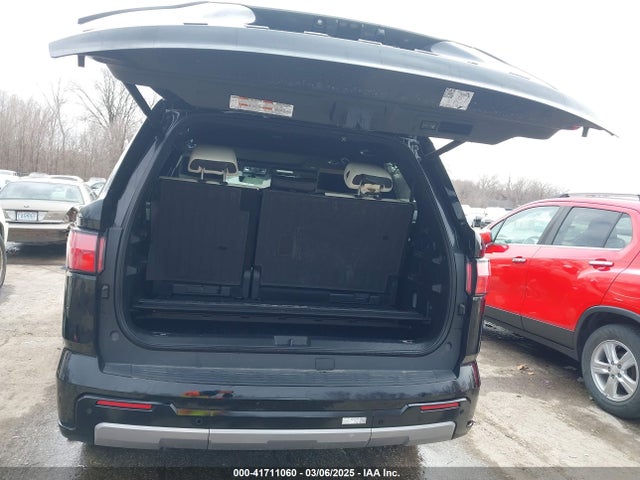 7SVAAABA2RX040362 Toyota Sequoia Capstone