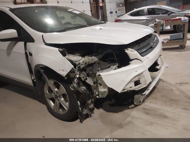 1FMCU9GX2GUB93968 Ford ESCAPE SE