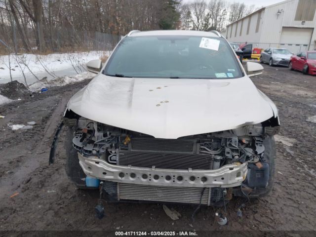 5LMCJ3D93HUL54581 Lincoln Mkc Reserve