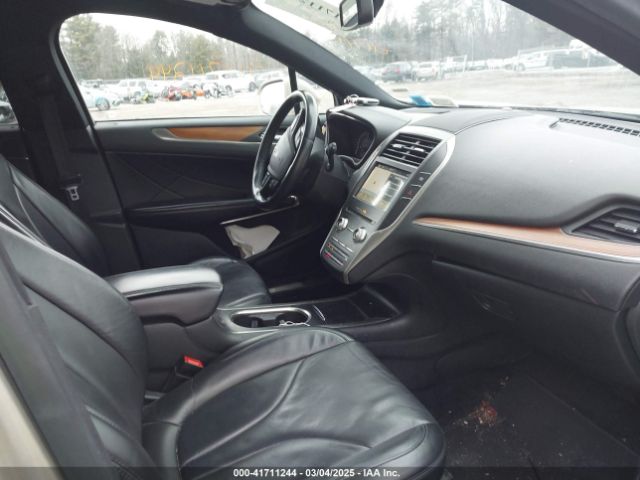 5LMCJ3D93HUL54581 Lincoln Mkc Reserve
