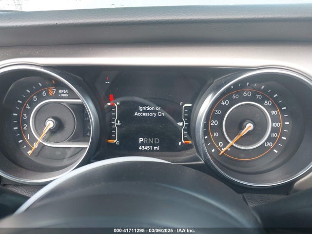 1C4HJXDG2LW335228 Jeep Wrangler Unlimited Sport S 4x4