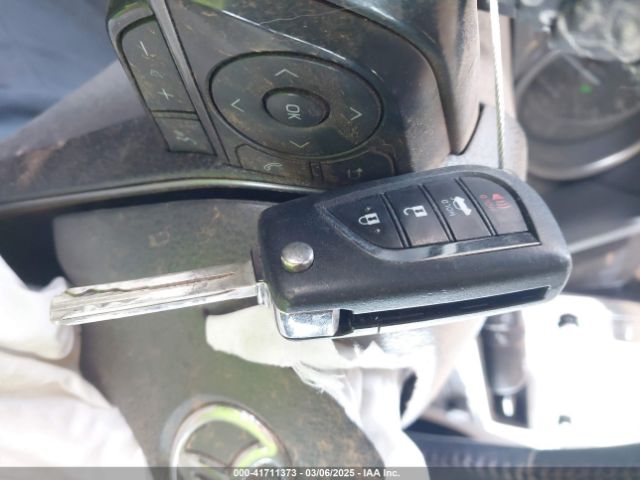 4T1G11AK8NU685930 Toyota CAMRY SE