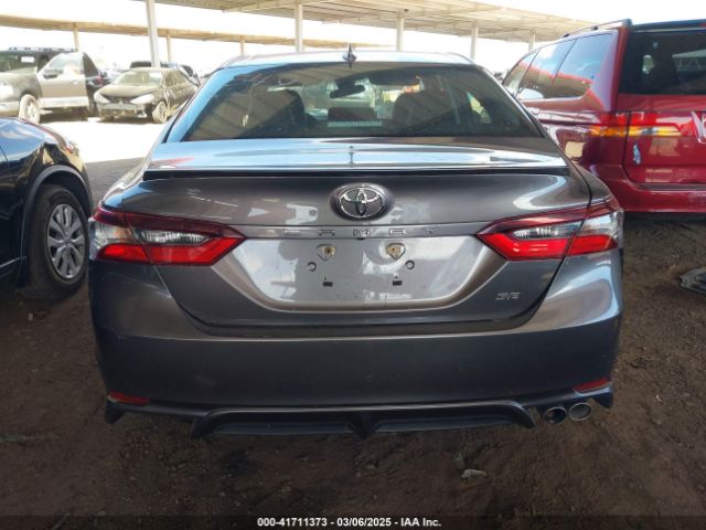 4T1G11AK8NU685930 Toyota CAMRY SE