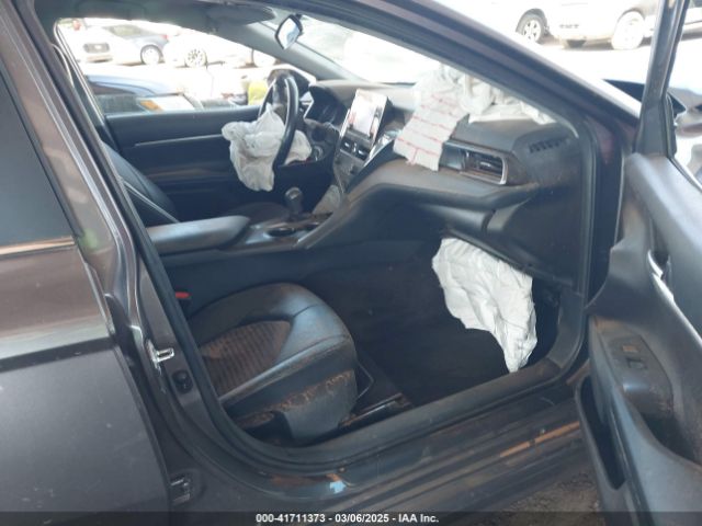 4T1G11AK8NU685930 Toyota CAMRY SE