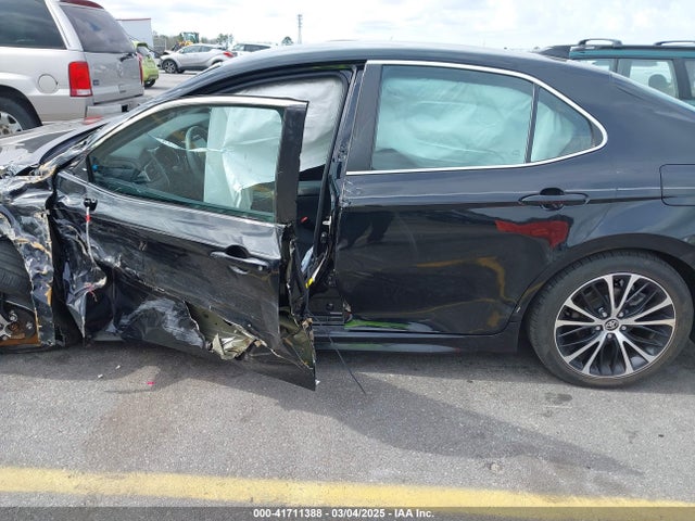 2020 Toyota Camry Se მანქანა იყიდება აუქციონზე, vin: 4T1G11AK9LU994643, აუქციონის ნომერი: 41711388