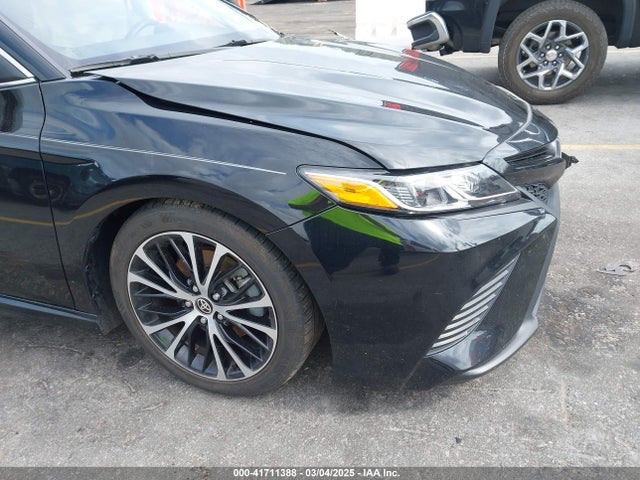 2020 Toyota Camry Se მანქანა იყიდება აუქციონზე, vin: 4T1G11AK9LU994643, აუქციონის ნომერი: 41711388