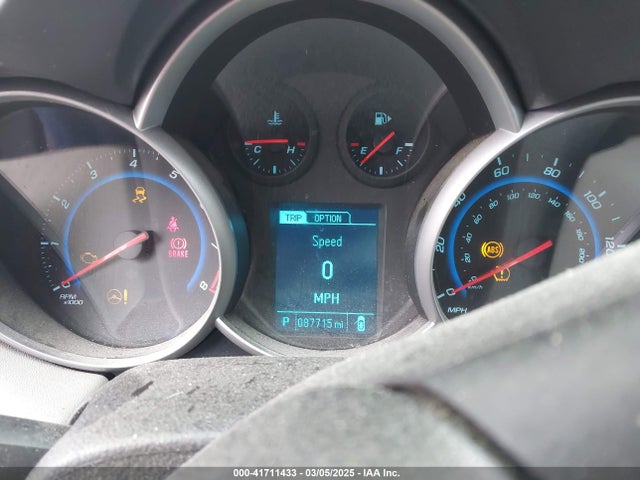 1G1PA5SG8F7280830 Chevrolet Cruze Ls Auto