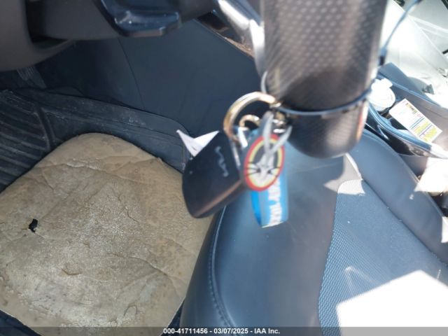 KNDCR3LE5P5044374 KIA NIRO EX