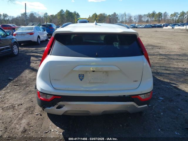 KNDCR3LE5P5044374 KIA NIRO EX