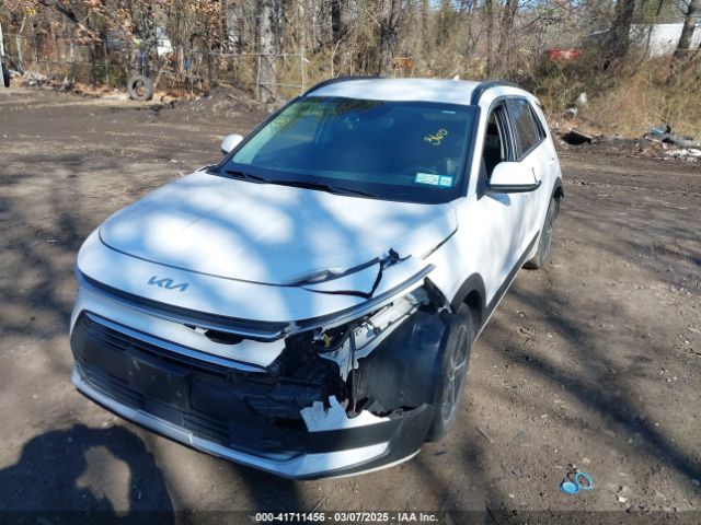 KNDCR3LE5P5044374 KIA NIRO EX