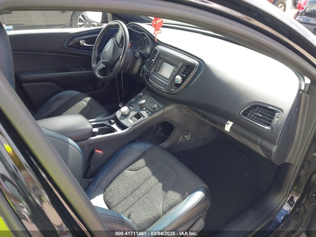 Chrysler 200 S 2015 1C3CCCBB9FN749139 Image 5