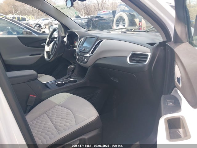 3GNAXREV3JL381718 Chevrolet EQUINOX LS