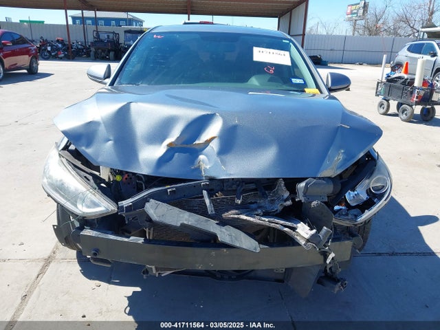 KMHD74LFXJU599905 Hyundai ELANTRA SE