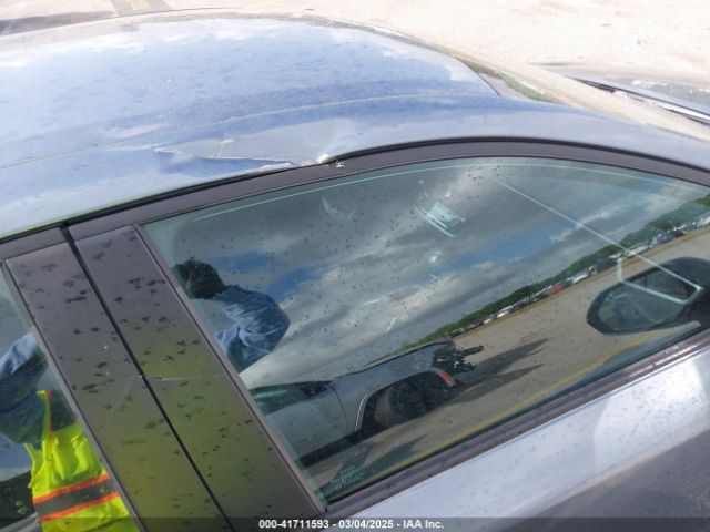 5YFB4MDE1PP011566 Toyota COROLLA LE