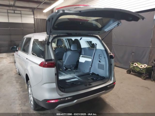 2022 KIA CARNIVAL MPV KNDNB4H37N6134031 Photo 2