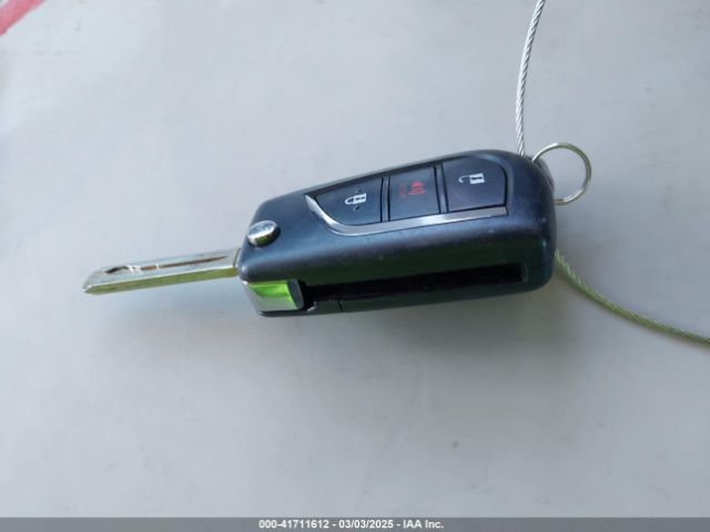 2T3H1RFV0MC099056 Toyota RAV4 LE