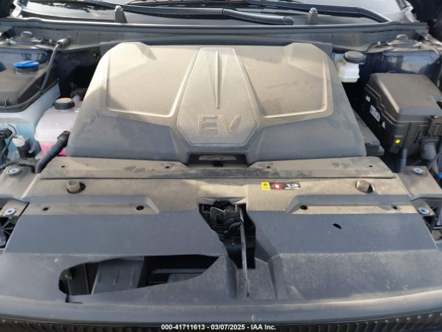 2023 KIA EV6 KNDC34LA9P5127293 Photo 9