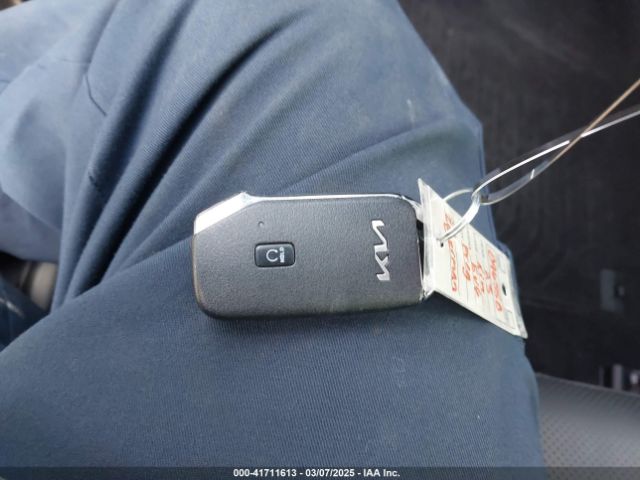 2023 KIA EV6 KNDC34LA9P5127293 Photo 10