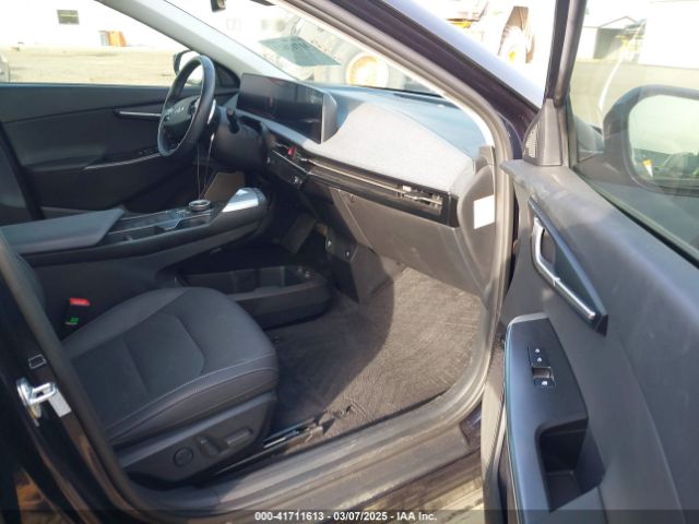 2023 KIA EV6 KNDC34LA9P5127293 Photo 4