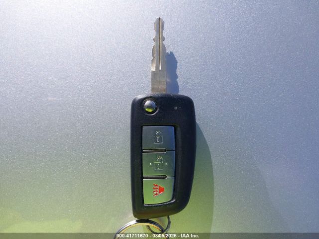JN8AT2MT6HW402601 Nissan ROGUE S
