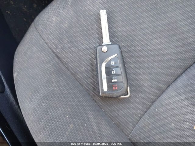5YFEPMAE7NP336650 Toyota COROLLA LE