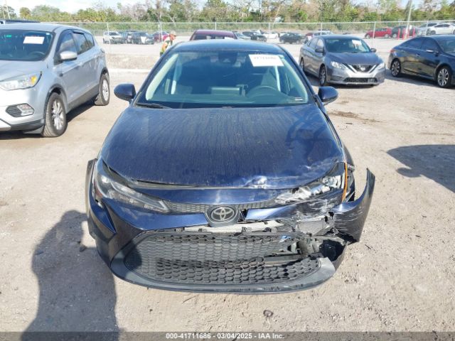 5YFEPMAE7NP336650 Toyota COROLLA LE