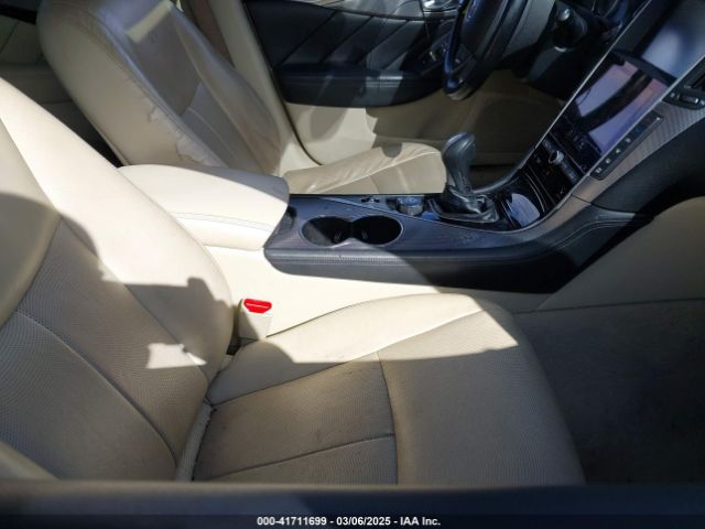 JN1BV7AR9EM701624 Infiniti Q50 Premium