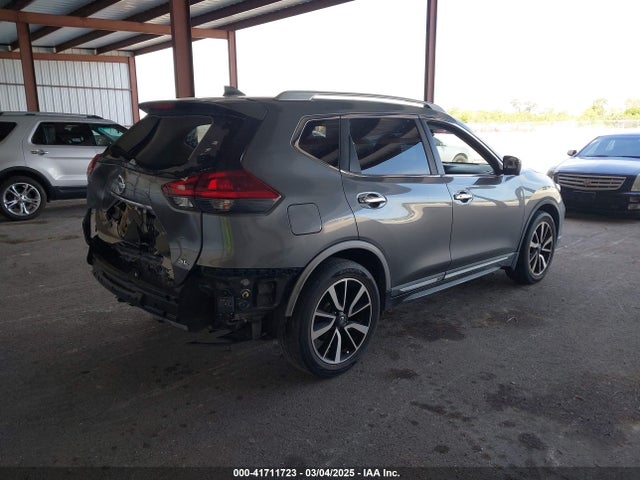 JN8AT2MT9JW485804 Nissan Rogue Sl