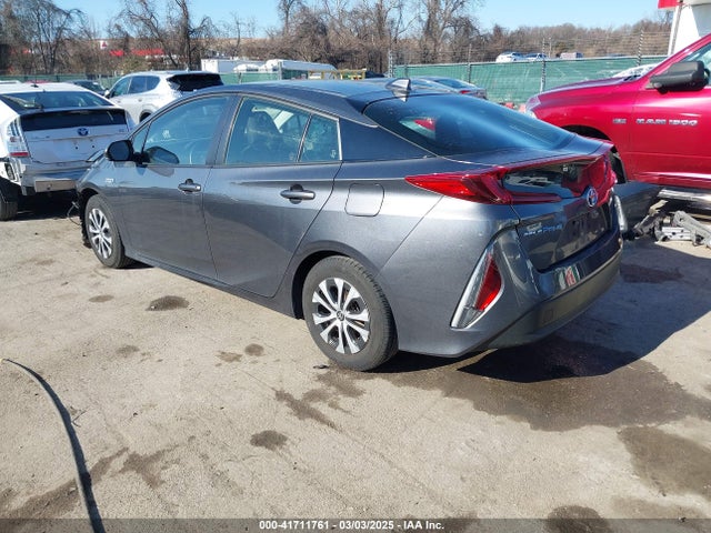 JTDKAMFP0M3176097 Toyota Prius Prime Le