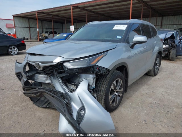 5TDGZRAH8NS090208 Toyota Highlander Xle