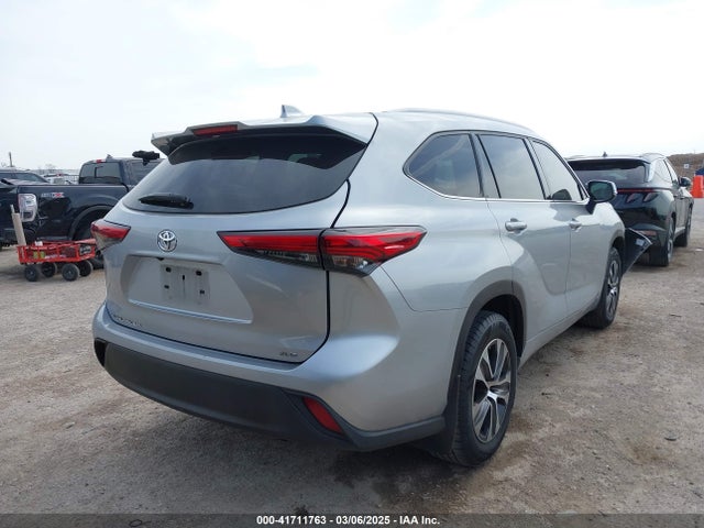 5TDGZRAH8NS090208 Toyota Highlander Xle