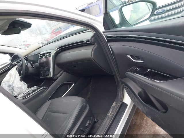 5NMJECAE9NH068810 Hyundai Tucson Limited
