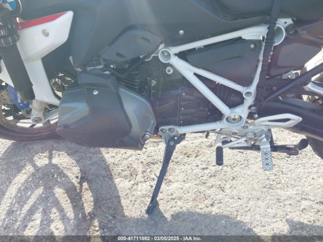2023 BMW R 1250 WB10M8303P6H87113 Photo 8