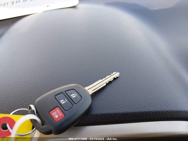 Toyota RAV4 LE 2015 2T3ZFREV4FW178643 Image 11