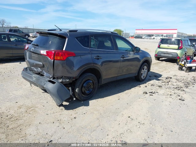 Toyota RAV4 LE 2015 2T3ZFREV4FW178643 Image 4