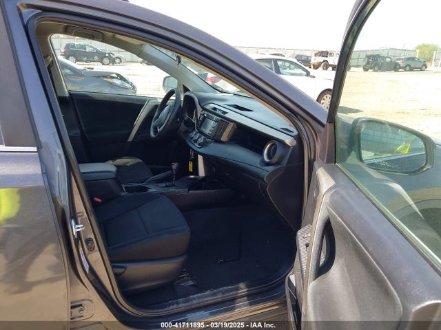 Toyota RAV4 LE 2015 2T3ZFREV4FW178643 Image 5