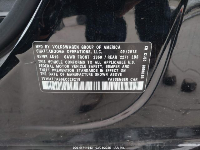 1VWAT7A30EC028218 Volkswagen Passat 1.8t Wolfsburg Edition