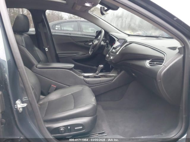 1G1ZE5SX9LF092137 Chevrolet Malibu Fwd Premier