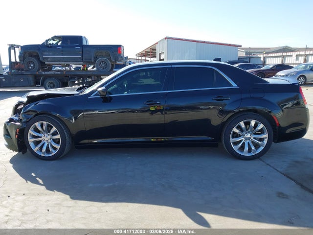 2C3CCAAG5GH313920 Chrysler 300 Anniversary Edition