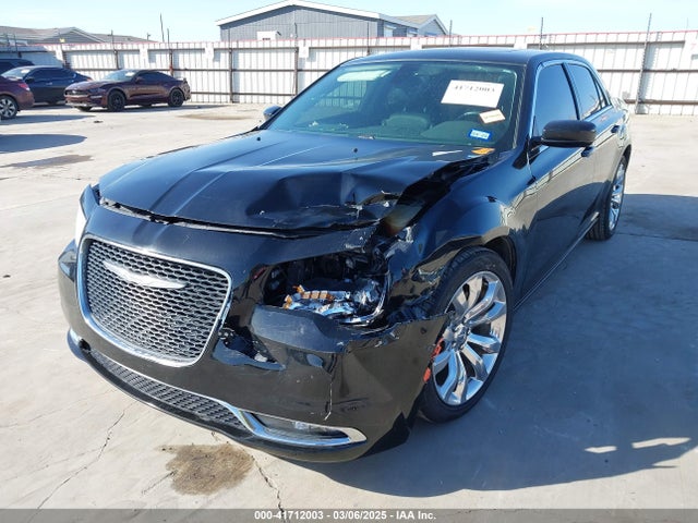 2C3CCAAG5GH313920 Chrysler 300 Anniversary Edition