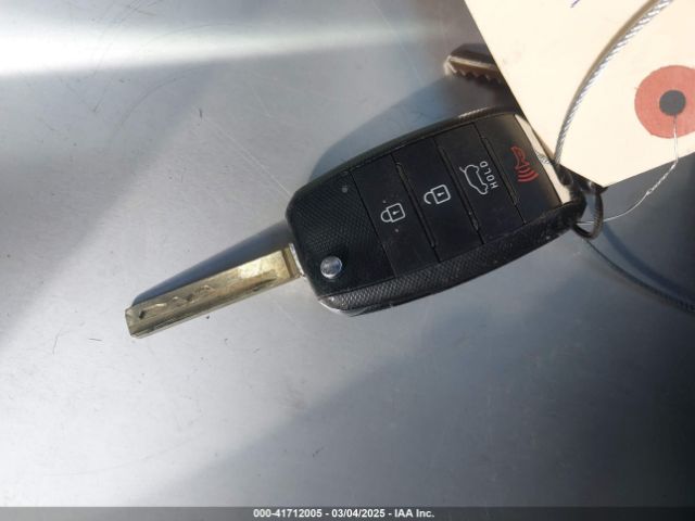 5XYPG4A34HG295846 KIA Sorento 2.4l Lx