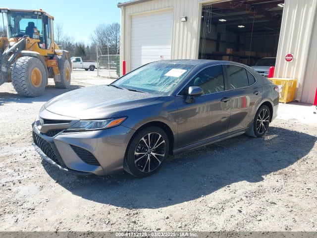 4T1B11HK3JU669662 Toyota CAMRY SE