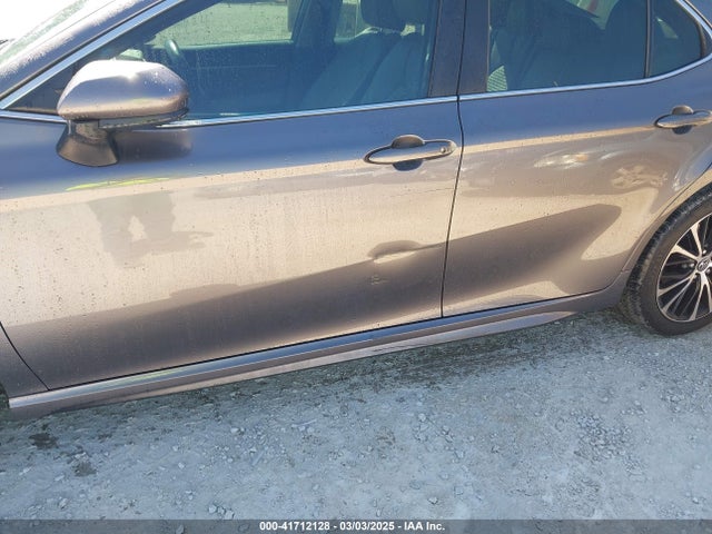 4T1B11HK3JU669662 Toyota CAMRY SE