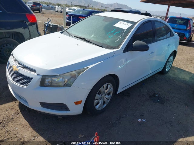 1G1PA5SG6E7468499 Chevrolet Cruze Ls Auto